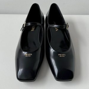 Балетки Prada с пряжками