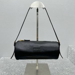 Сумка Miu Miu Pouch