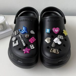 Кроксы Balenciaga Jibbitz