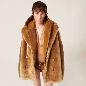 Шуба Miu Miu из овчины