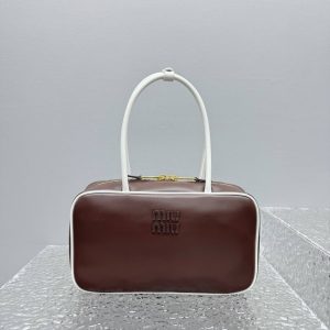 Сумка Miu Miu From the runway